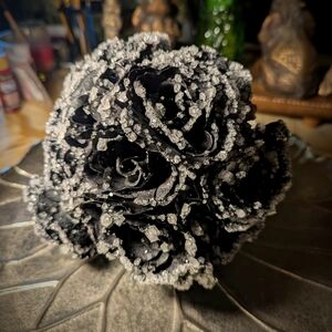 Elegant Crystallized Black Faux Rose Bouquet